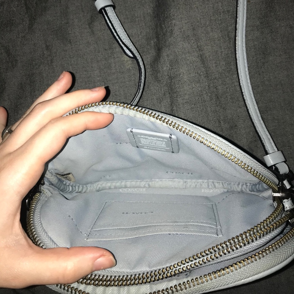 Coach purse - Picture 5 of 6
